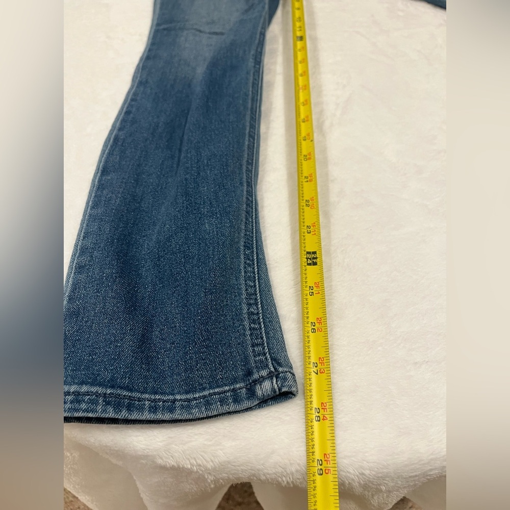 Old Navy High-Rise Wow Straight Jeans - Medium Wash - Size 0 - Picture 8 of 8